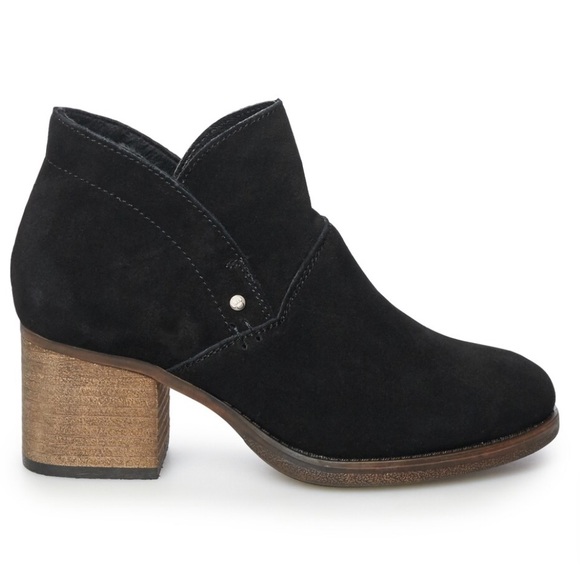 Bearpaw onyx boots Clearance